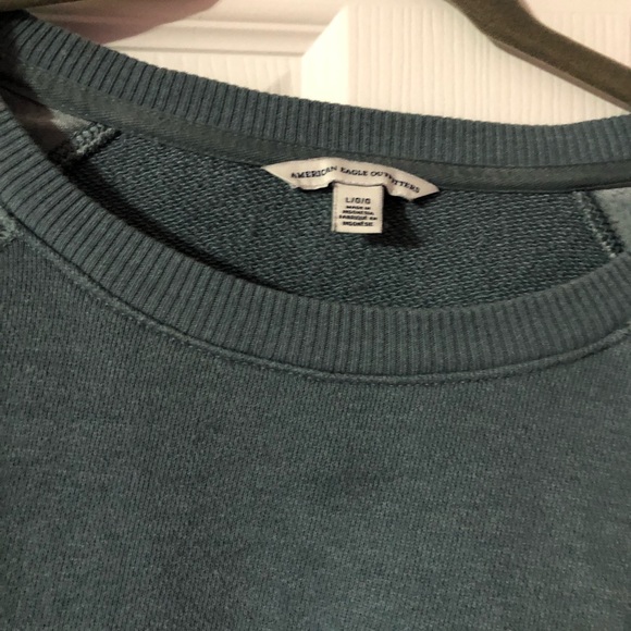 American Eagle Velvet Crewneck pullover sweatshirt - Picture 2 of 3